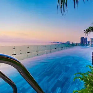 Peninsula 5* 다낭